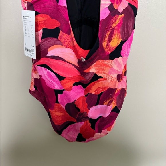 Athleta pink floral Maldives one piece swimsuit NWT Small - Picture 6 of 7
